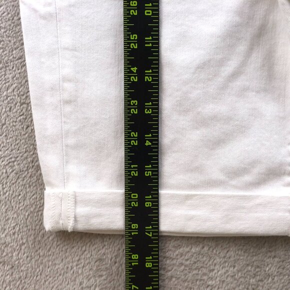 Gap Women's 9" Bermuda Shorts Size 25 Classic White Cuffed Casual Summer - Picture 3 of 12
